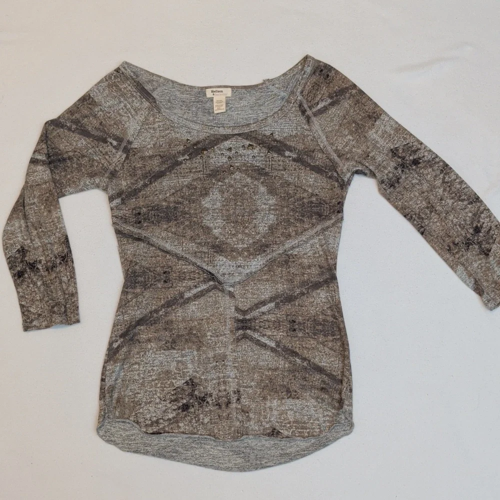 Madison & Berkeley 3/4 Sleeve Wide Collar Sweater w/ Stud Accents Size Large